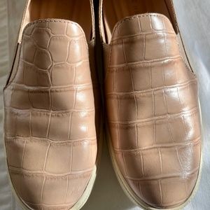 Cole Hahn Women's Size 7 1/2 loafers